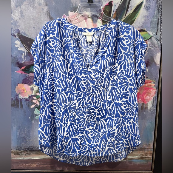H&M Tops - H&M Blue and White Patterned Blouse M